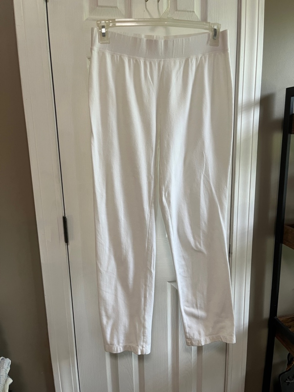 neon buddha White yoga pants size medium